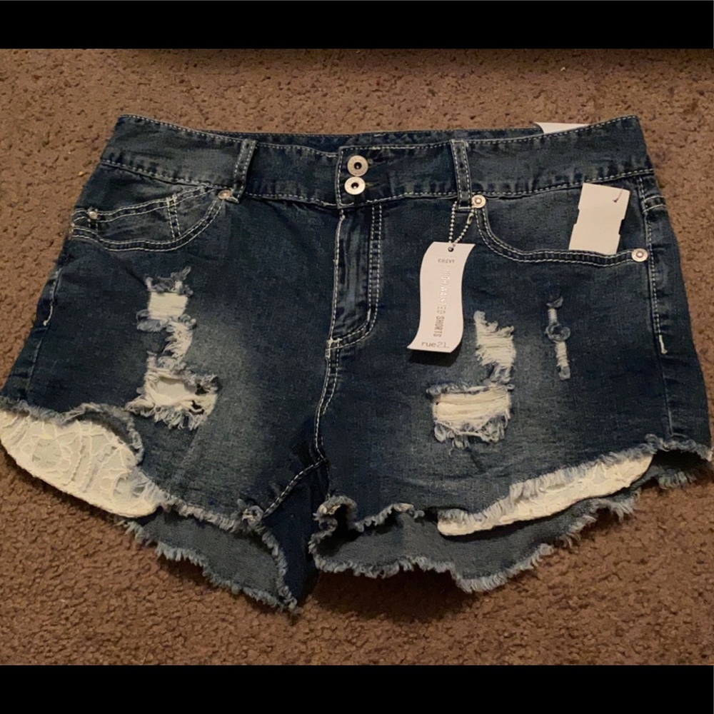 rue 21 lace pocket shorts
